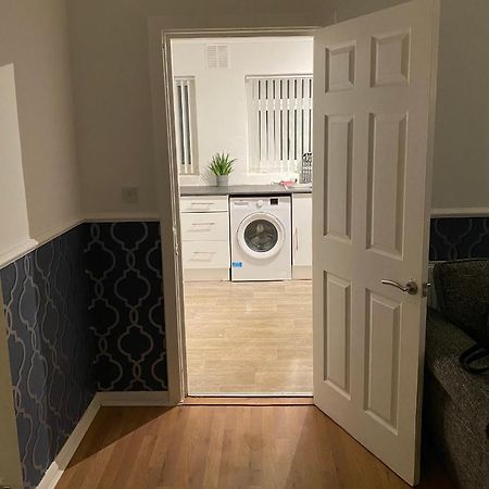 Cosy 3 Bedroom House, Free Parking & Wifi Nottingham Esterno foto