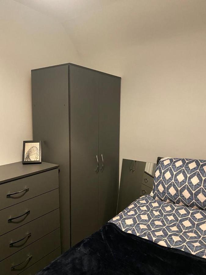 Cosy 3 Bedroom House, Free Parking & Wifi Nottingham Esterno foto
