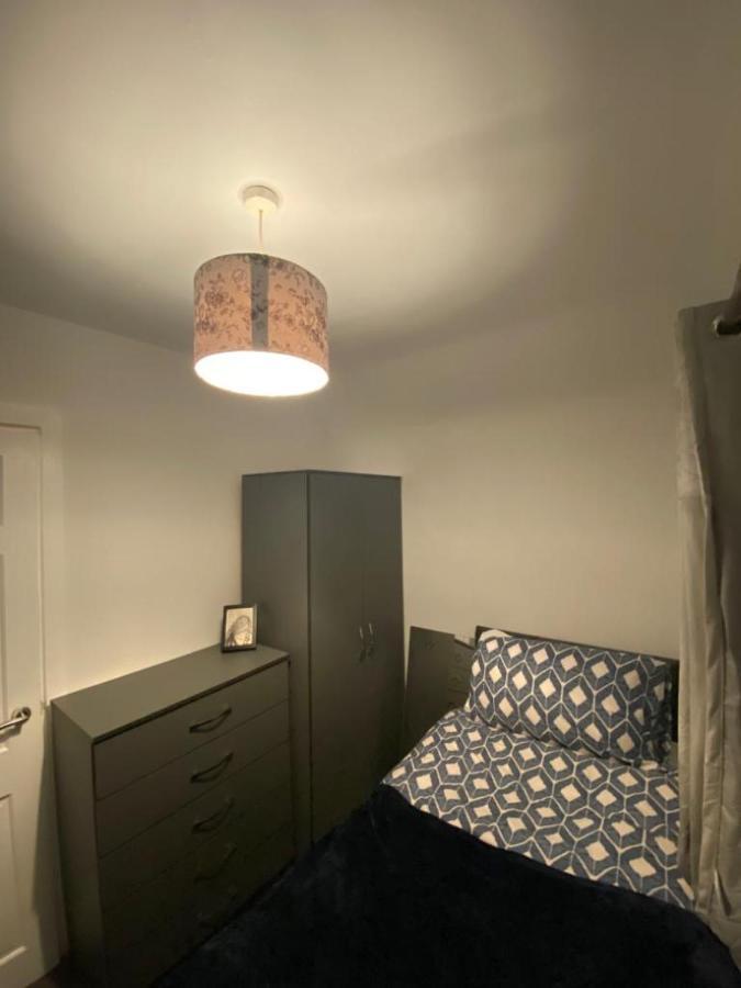 Cosy 3 Bedroom House, Free Parking & Wifi Nottingham Esterno foto